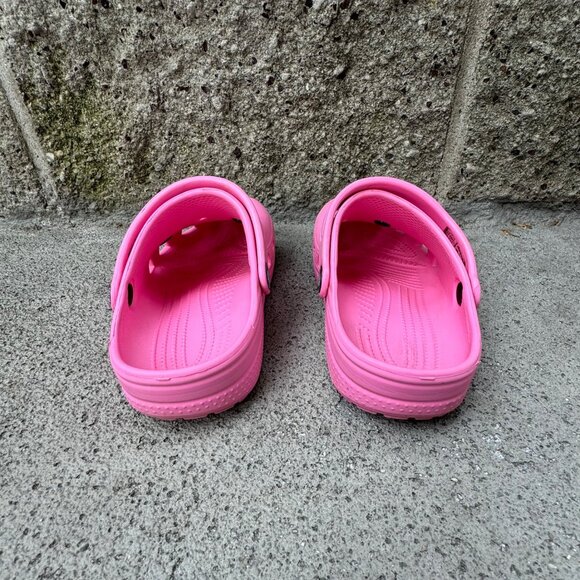 CROCS Classic Pink Clogs With Charms Girls 2 J2 Lightweight Slip On Water Shoes - Picture 7 of 11